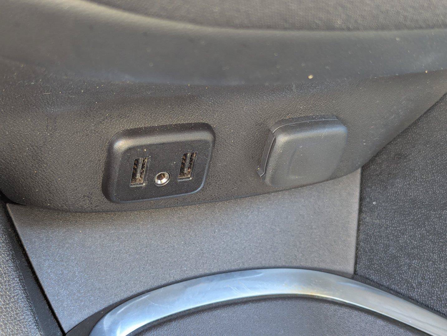 Used 2016 Chevrolet Malibu LT FWD image 21