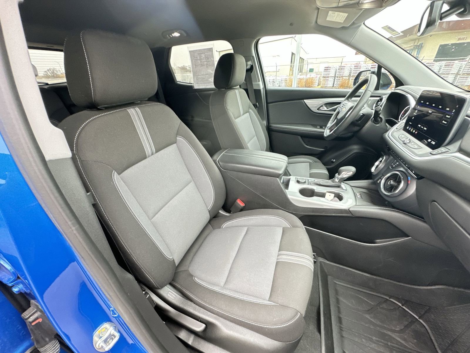 Used 2024 Chevrolet Blazer LT w/ Convenience Package FWD image 27