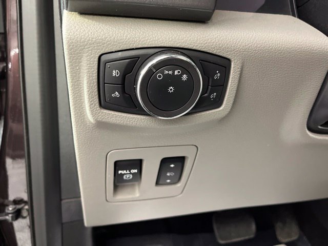 Used 2018 Ford F150 XLT w/ Equipment Group 302A Luxury AWD/4WD image 32