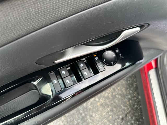 Certified 2025 Hyundai Tucson Limited AWD/4WD image 11