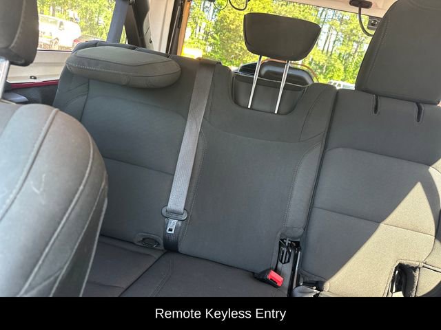 Used 2022 Jeep Wrangler Unlimited Sport AWD/4WD image 17