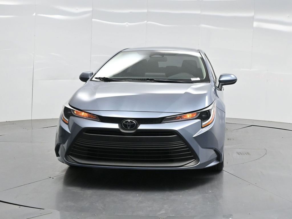 Used 2025 Toyota Corolla LE image 34