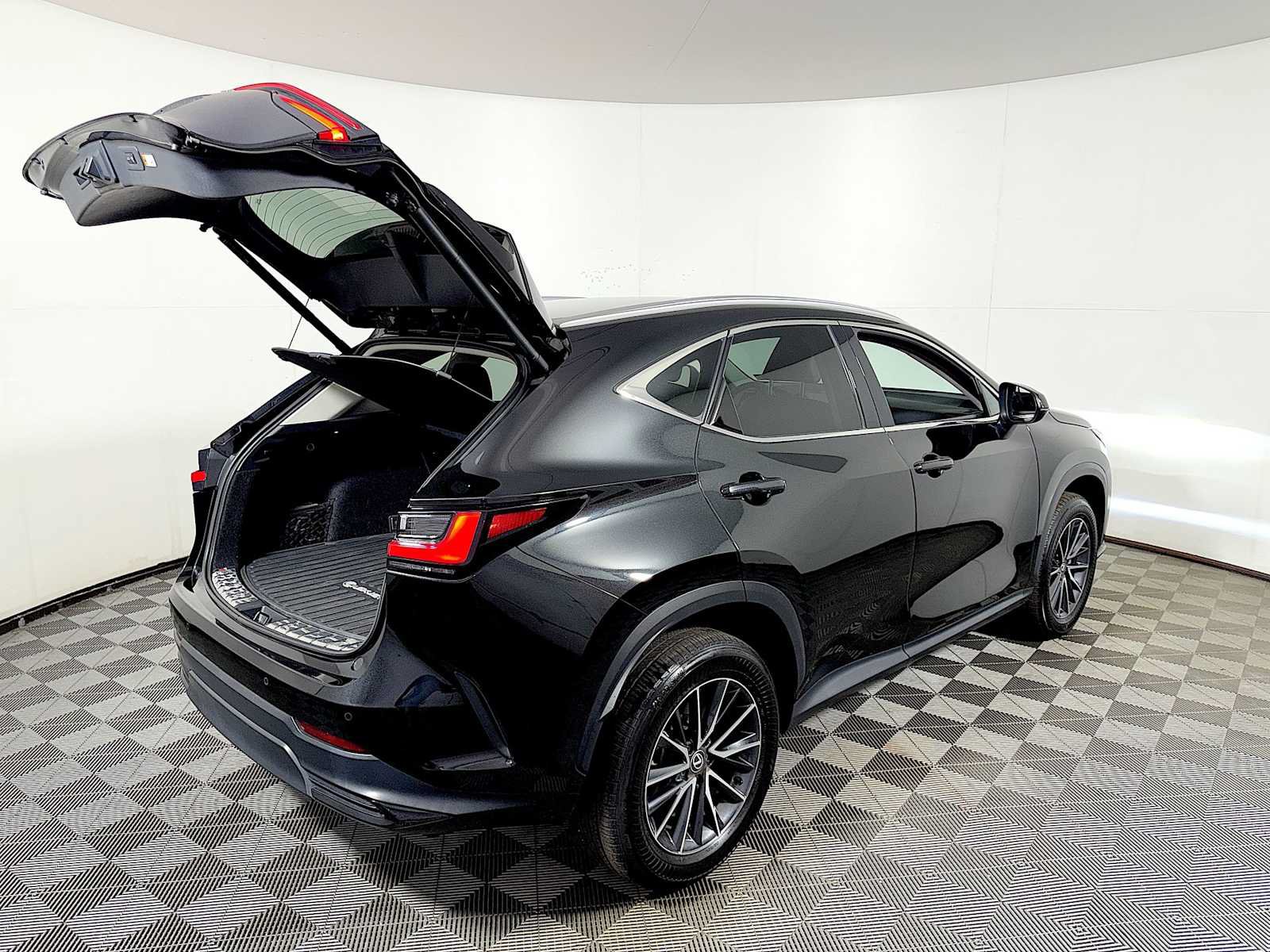 Used 2024 Lexus NX 350 AWD image 23