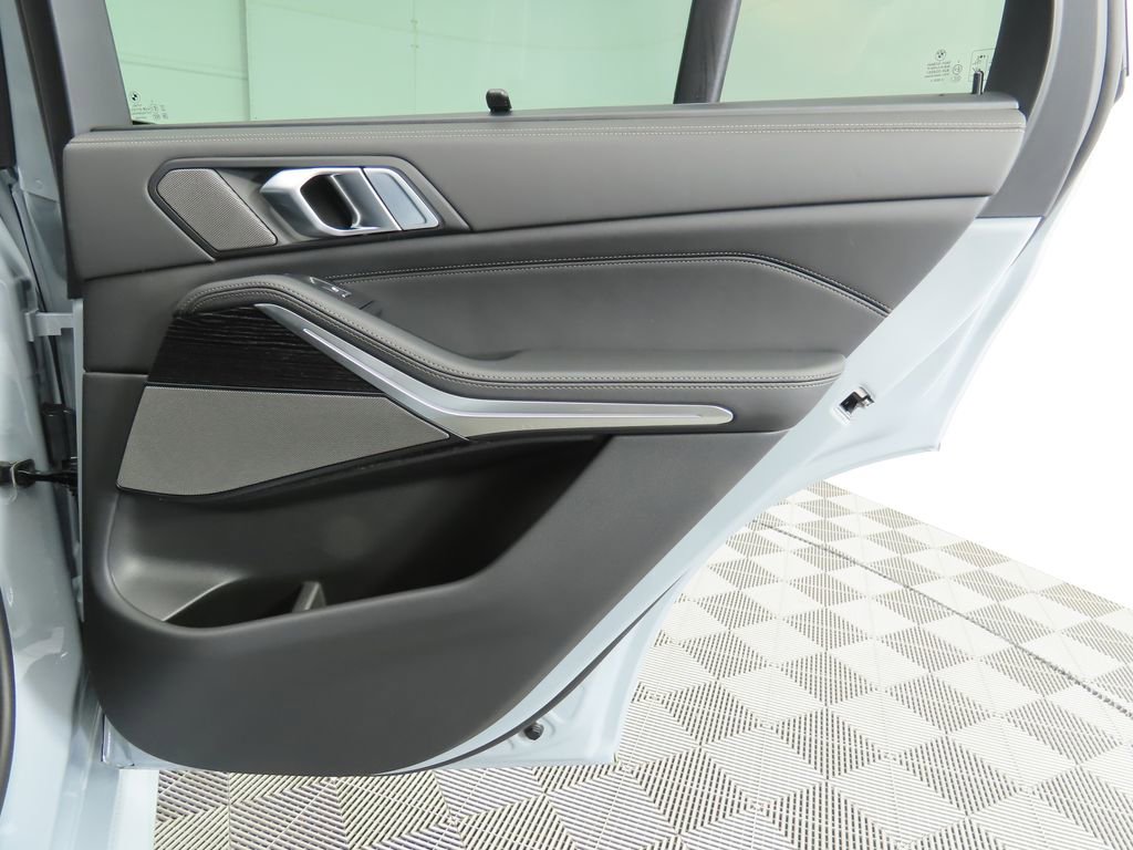 New 2026 BMW X5 xDrive40i w/ M Sport Package image 26