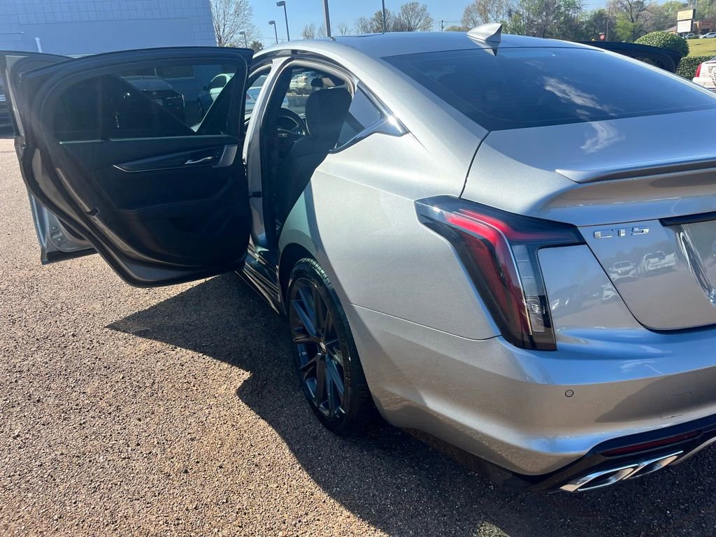 Used 2023 Cadillac CT5 V w/ Premium Package image 4