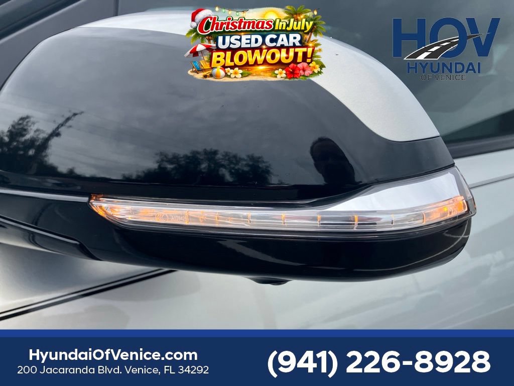 Used 2023 Chevrolet Bolt EUV Premier w/ Sun & Sound Package FWD image 9