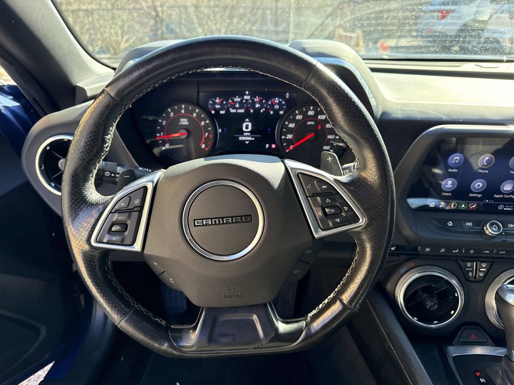 Used 2023 Chevrolet Camaro LT RWD image 9