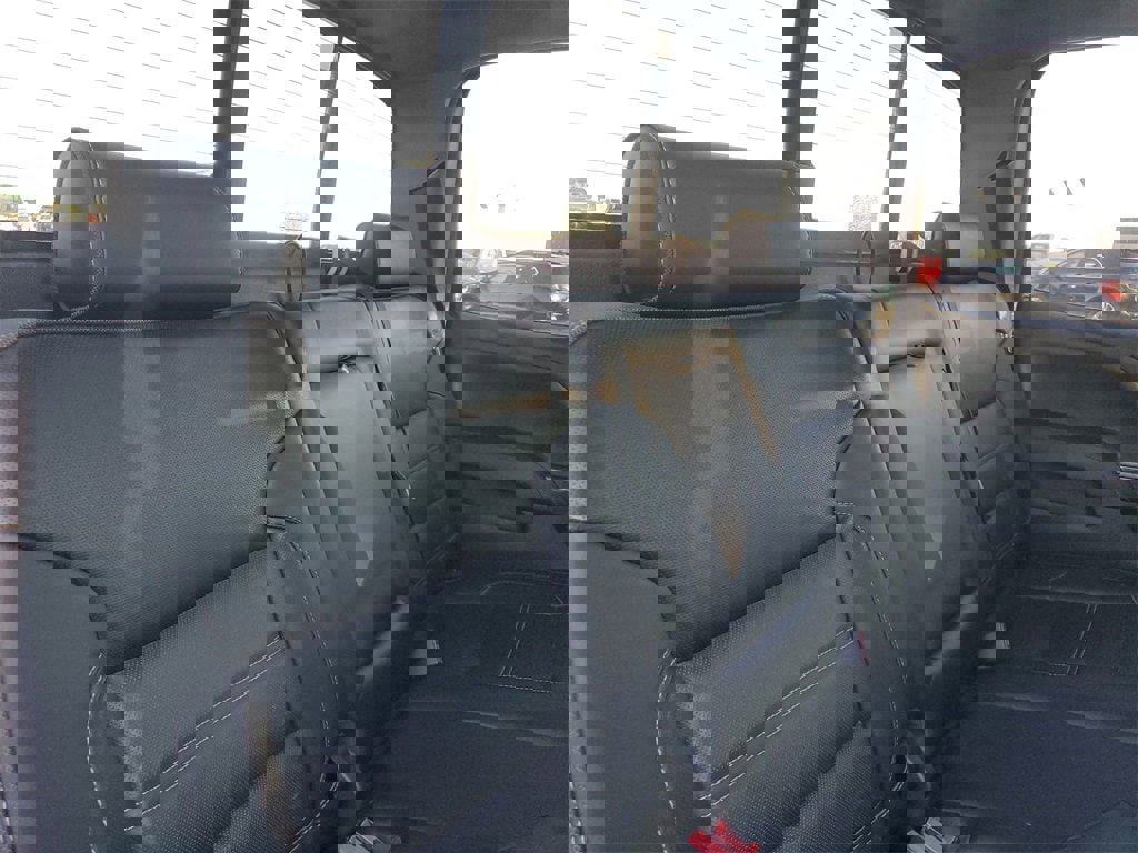 Used 2015 GMC Sierra 2500 Denali image 26