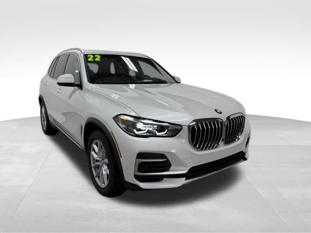 Used 2022 BMW X5 xDrive40i w/ Premium Package AWD/4WD image 5