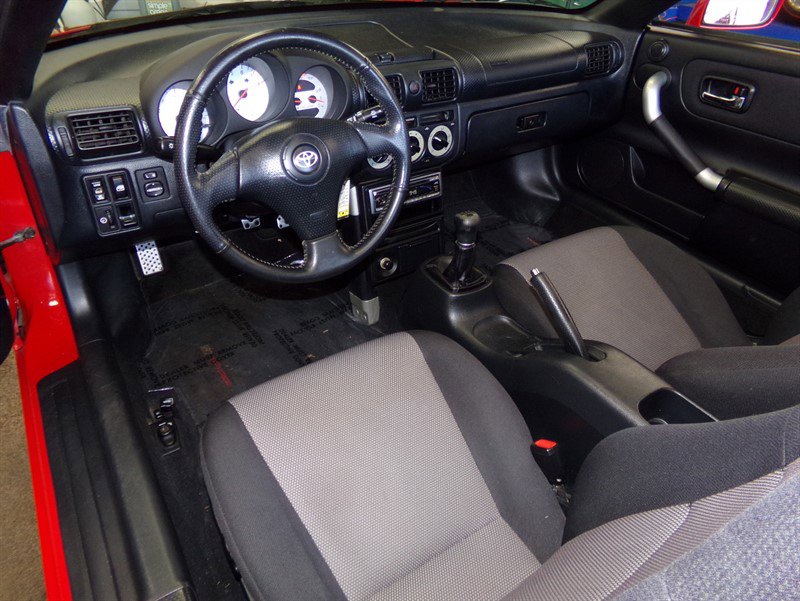 Used 2000 Toyota MR2 image 8