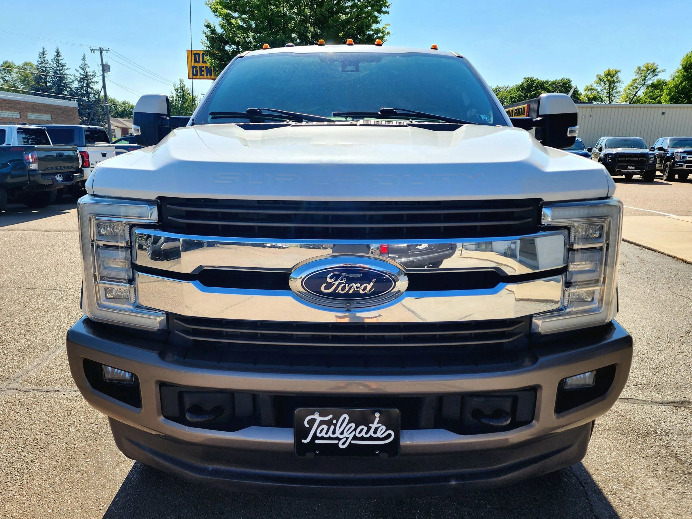 Used 2018 Ford F350 King Ranch w/ King Ranch Ultimate Package AWD/4WD image 3