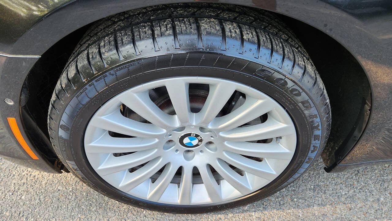 Used 2011 BMW 750Li xDrive AWD/4WD image 52