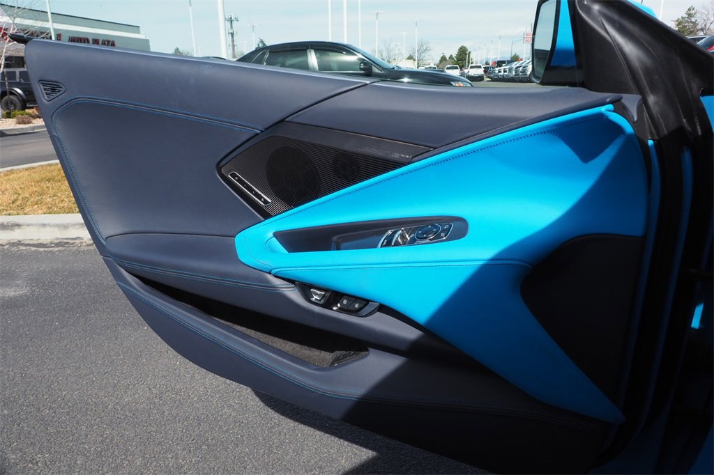 Used 2023 Chevrolet Corvette Stingray Premium Cpe w/ Z51 Performance Package image 15