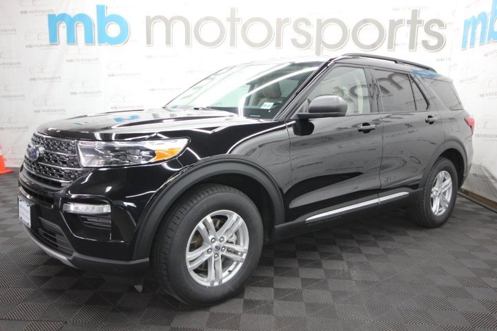 Used 2022 Ford Explorer XLT w/ Equipment Group 202A image 1