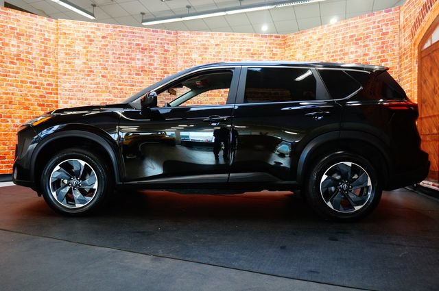 Certified 2024 Nissan Rogue SV AWD/4WD image 4