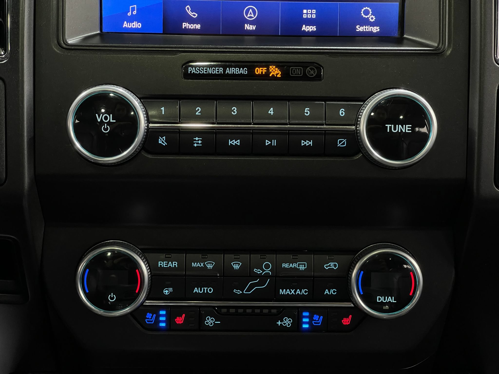 Used 2021 Ford Expedition Max Limited AWD/4WD image 25