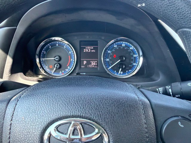 Used 2017 Toyota Corolla LE w/ Carpet Mat Package (TMS) FWD image 41
