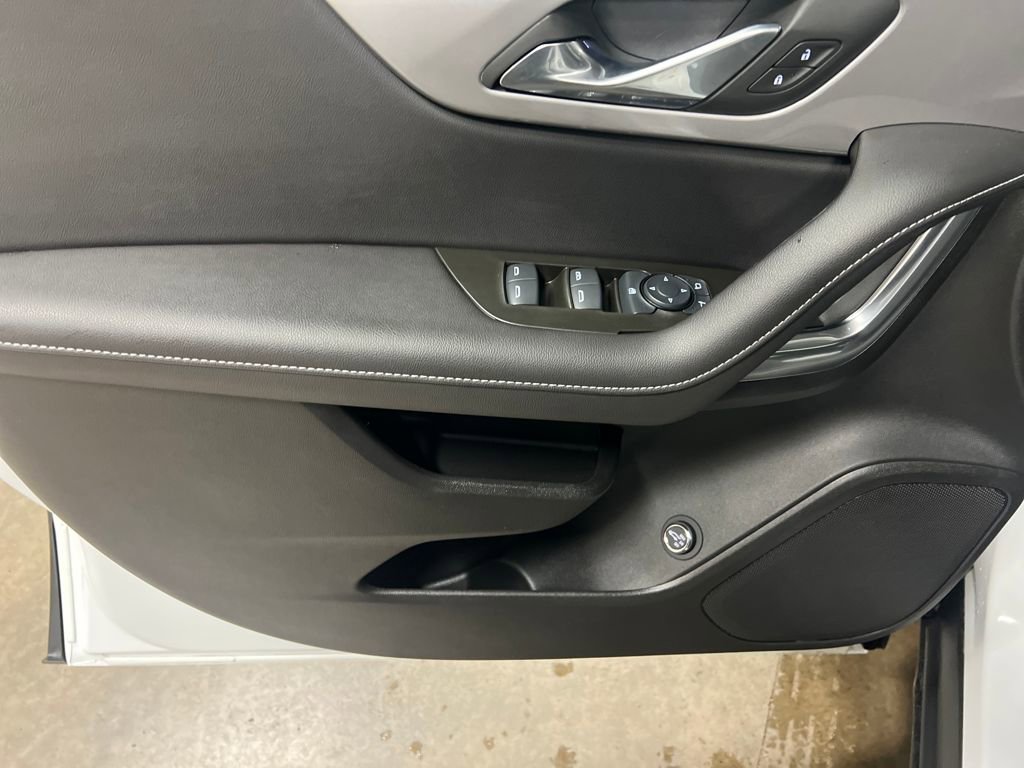 Certified 2025 Chevrolet Blazer LT w/ Convenience Package image 15