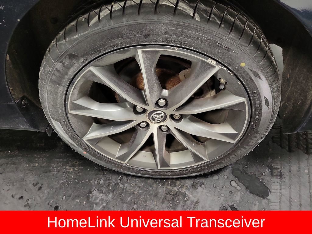 Used 2015 Toyota Camry XSE w/ Moonroof Package image 10