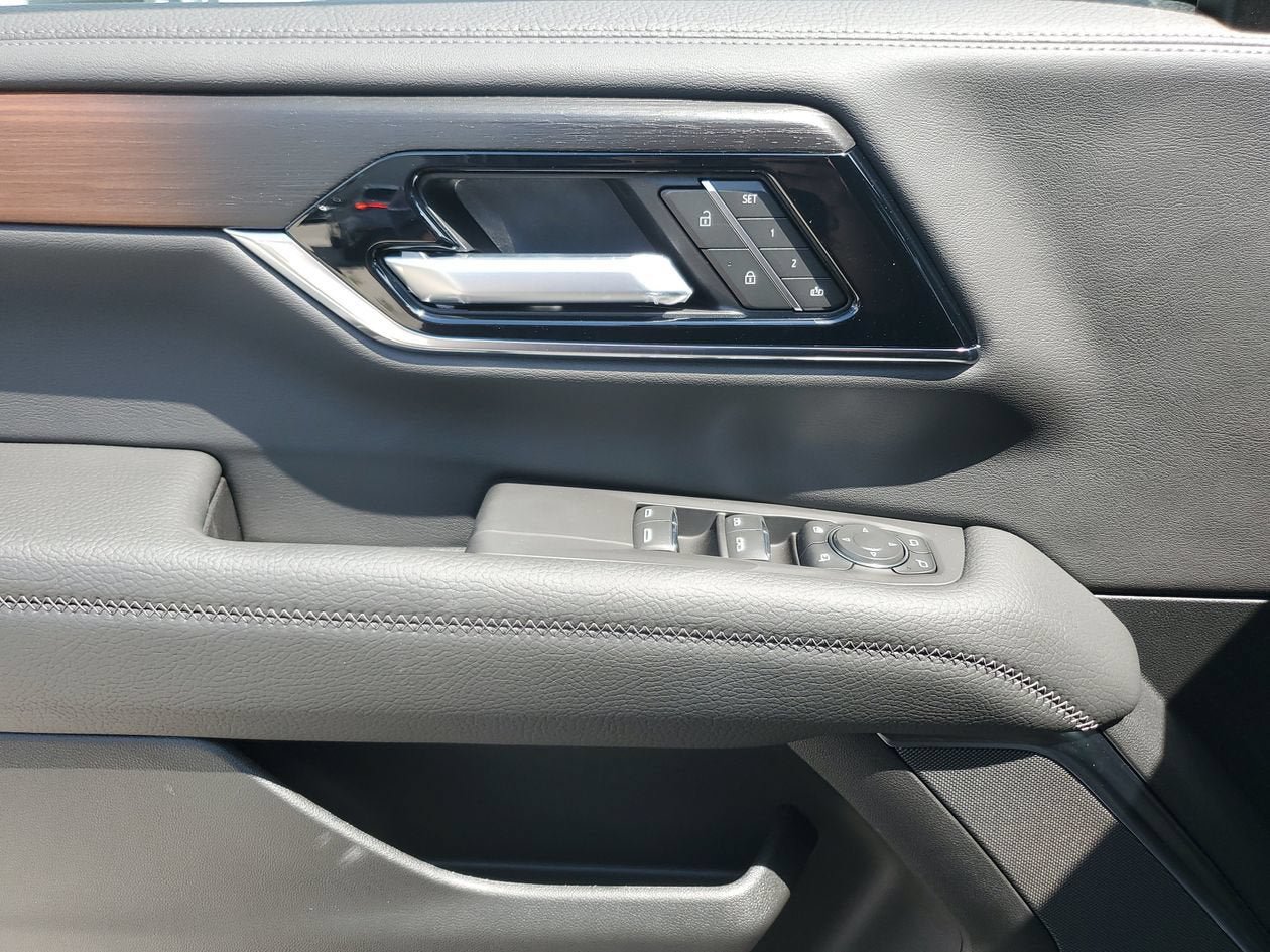 New 2026 GMC Yukon Denali RWD image 17