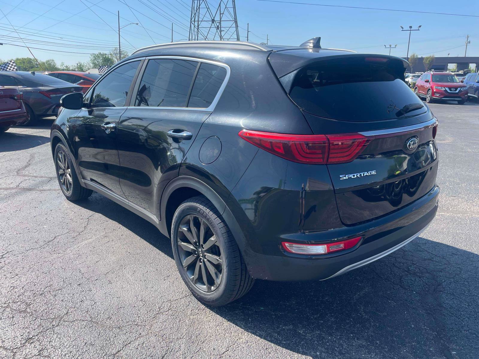 Used 2018 Kia Sportage EX w/ EX Sport Appearance Package AWD/4WD image 3