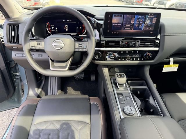 New 2026 Nissan Pathfinder Platinum image 18