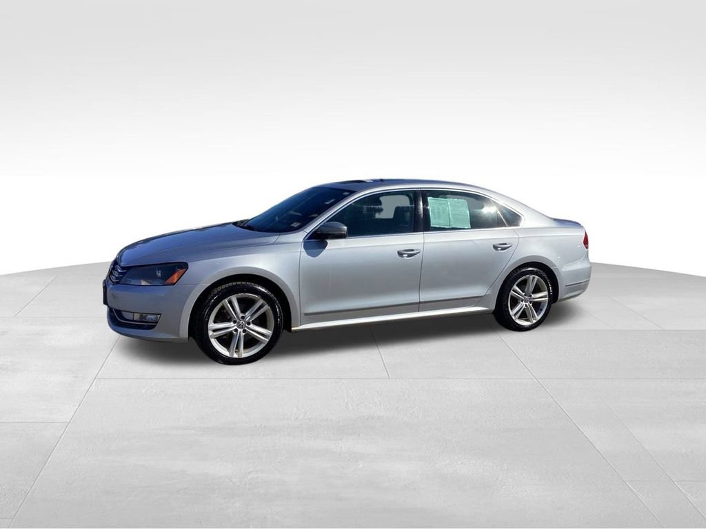 Used 2015 Volkswagen Passat 1.8T SEL Premium image 2