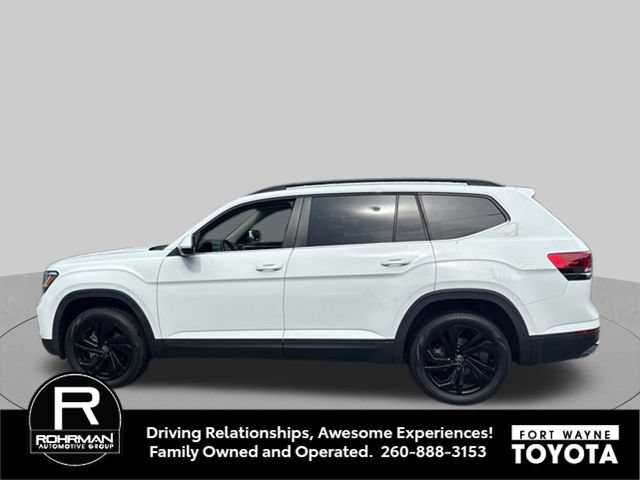 Used 2023 Volkswagen Atlas SE w/ Black Wheel Package FWD image 5