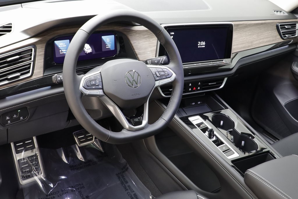 New 2026 Volkswagen Atlas SEL Premium R-Line image 7