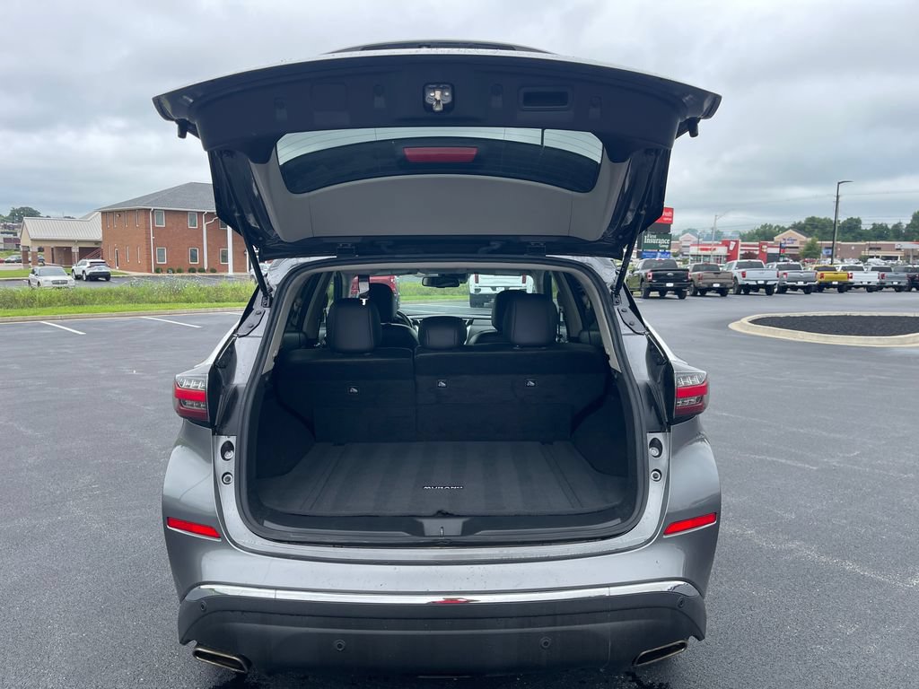Used 2023 Nissan Murano SV AWD/4WD image 9