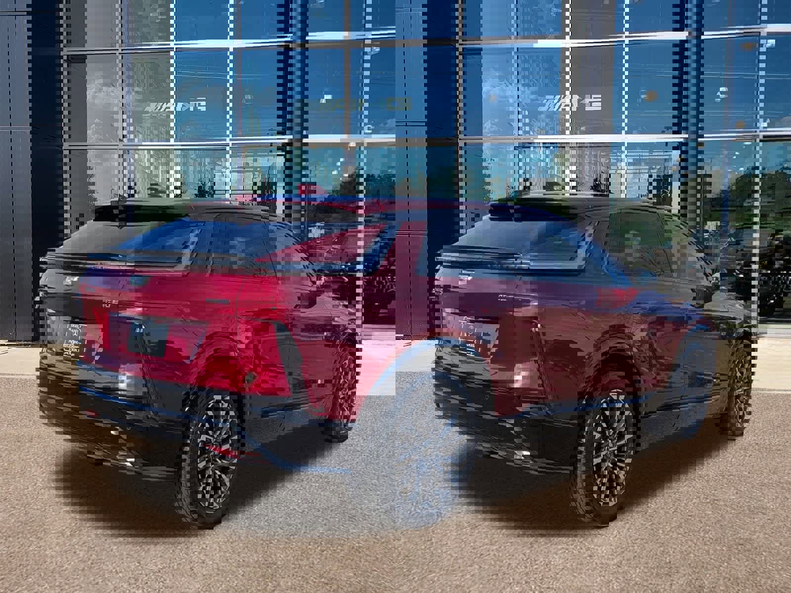 Used 2024 Cadillac Lyriq Sport image 5