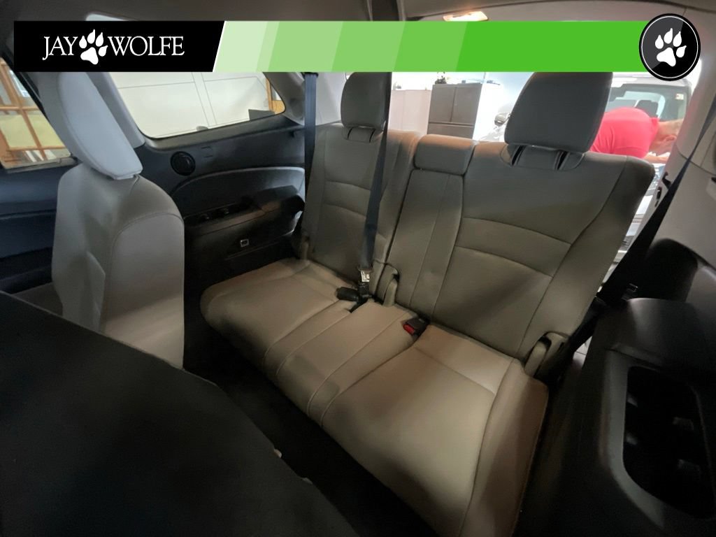Used 2017 Honda Pilot Touring image 25