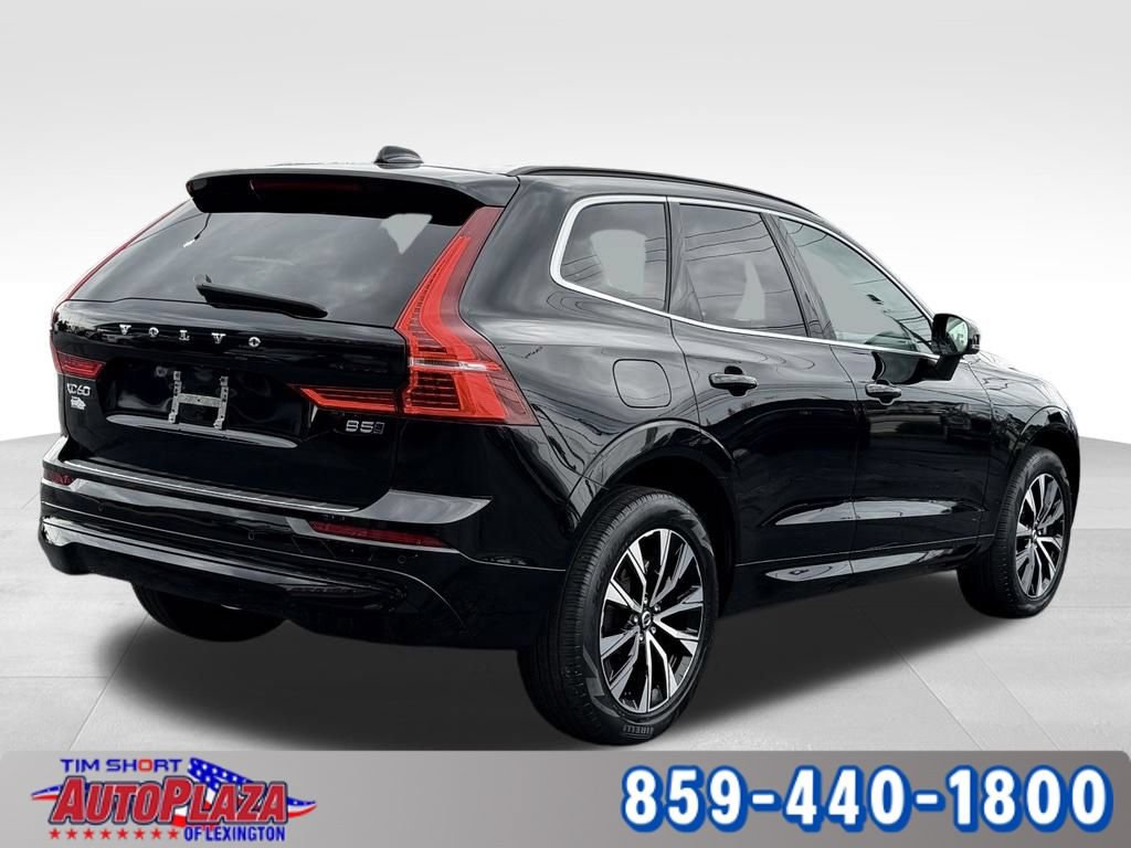 Used 2023 Volvo XC60 B5 Core w/ Climate Package AWD/4WD image 9
