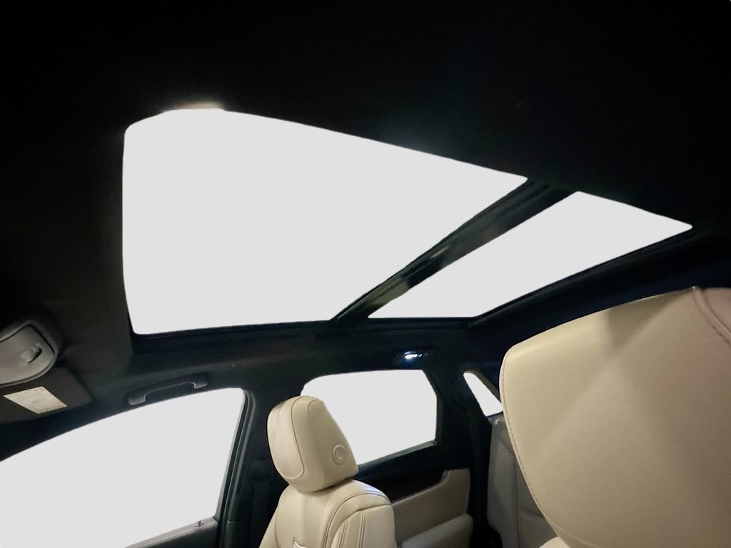 Used 2018 Cadillac XT5 Luxury w/ Driver Awareness Package image 27