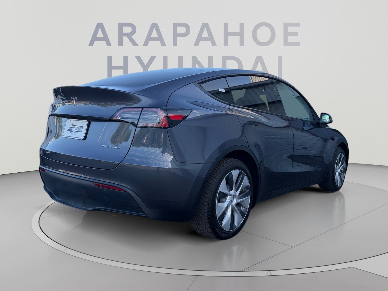 Used 2023 Tesla Model Y Long Range AWD/4WD image 5