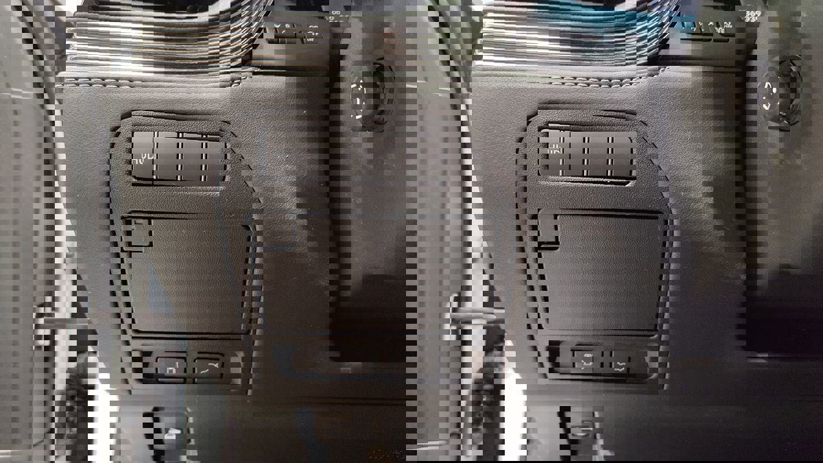 Used 2022 Lexus LS 500 F Sport w/ Accessory Package (Z1) image 30