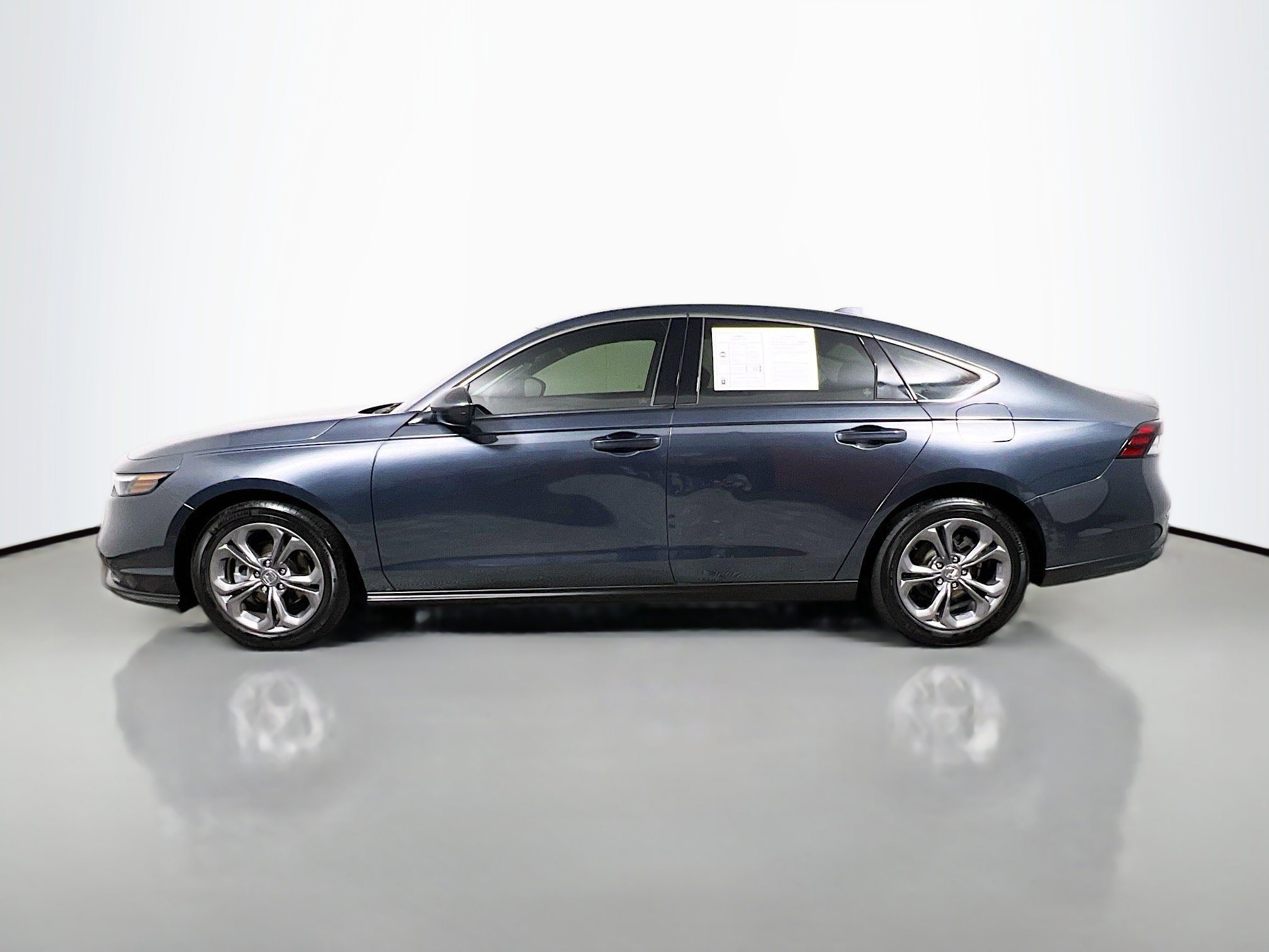 Used 2024 Honda Accord EX image 9