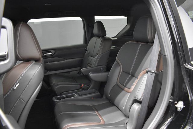 New 2026 Nissan Armada SL w/ Captain's Chari Seat Package image 34