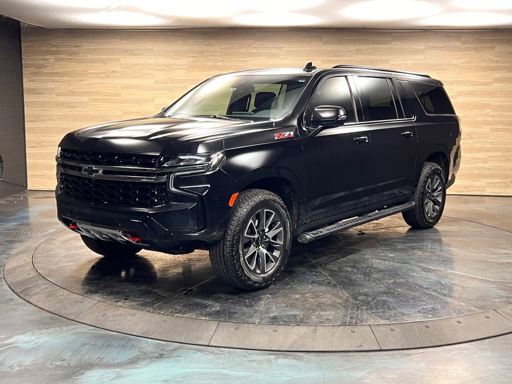 Used 2023 Chevrolet Suburban Z71 w/ Luxury Package AWD/4WD image 5