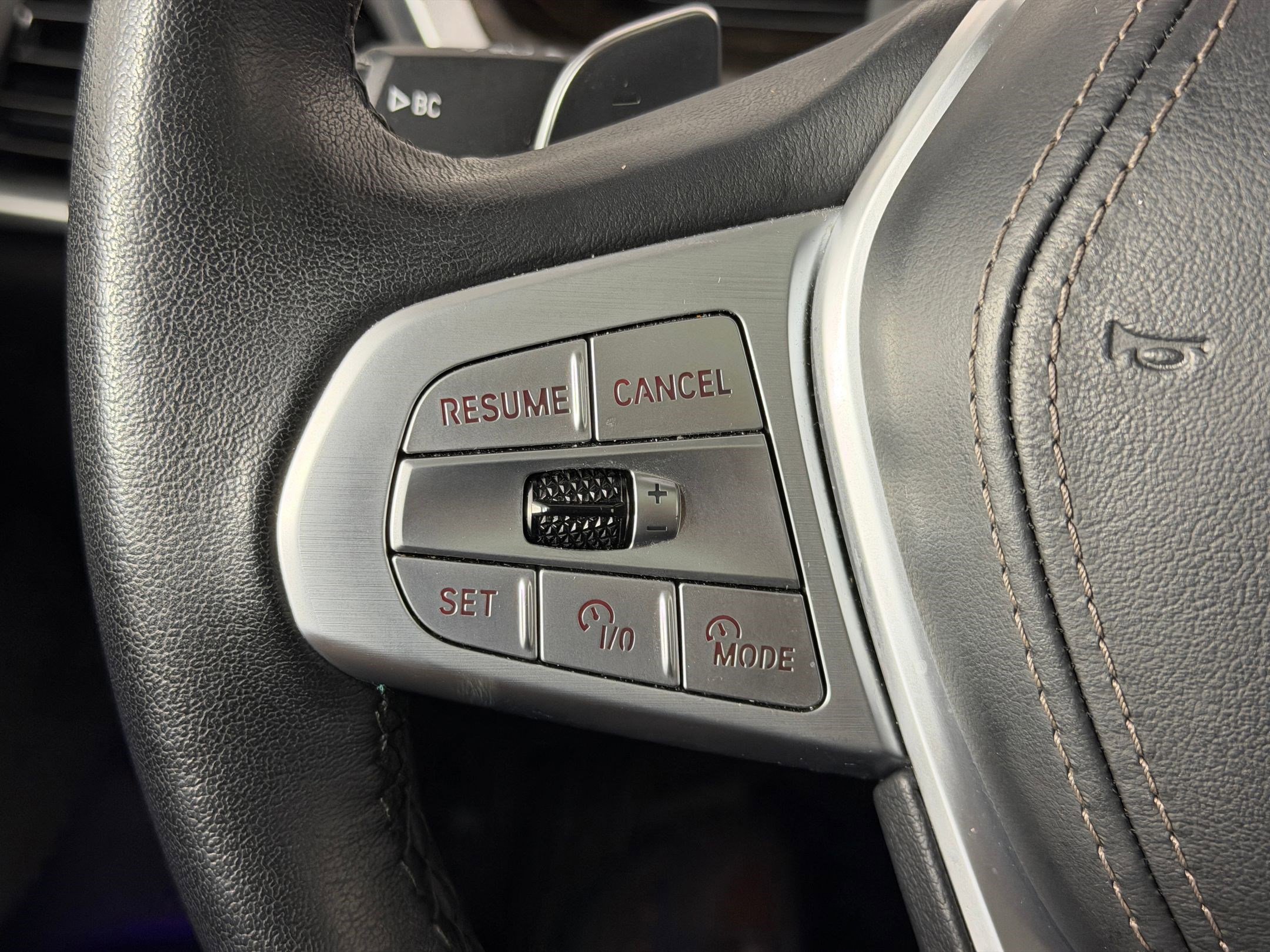 Used 2024 BMW X7 xDrive40i w/ Premium Package image 16