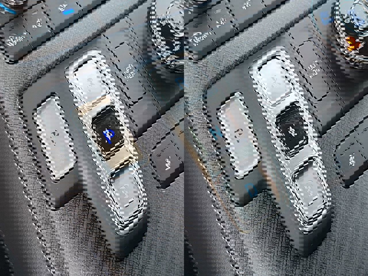 Used 2023 Hyundai Palisade Limited w/ Cargo Package image 14