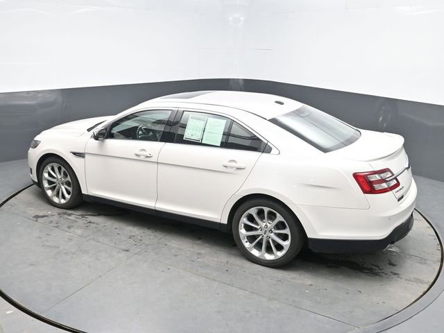 Used 2018 Ford Taurus Limited AWD/4WD image 30