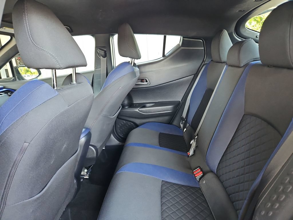 Used 2020 Toyota C-HR XLE FWD image 25