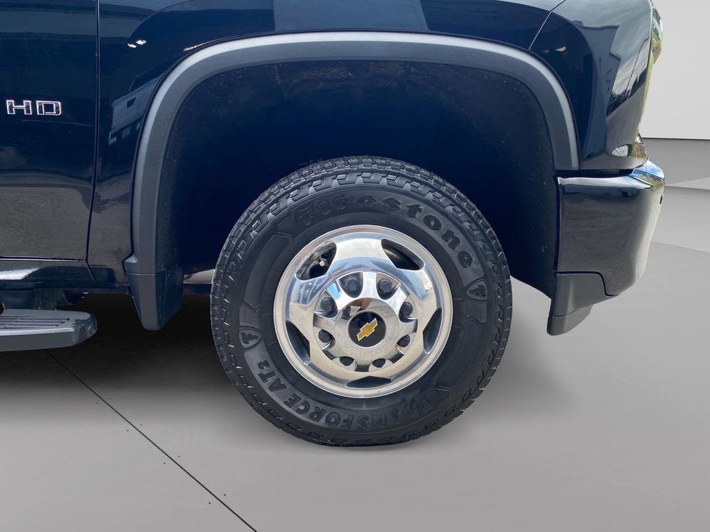 Used 2022 Chevrolet Silverado 3500 High Country AWD/4WD image 9