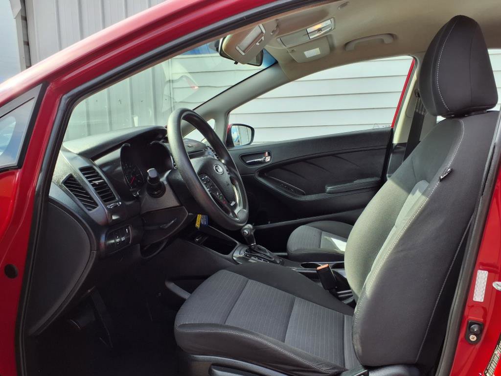 Used 2016 Kia Forte LX w/ LX Popular Plus Package image 7