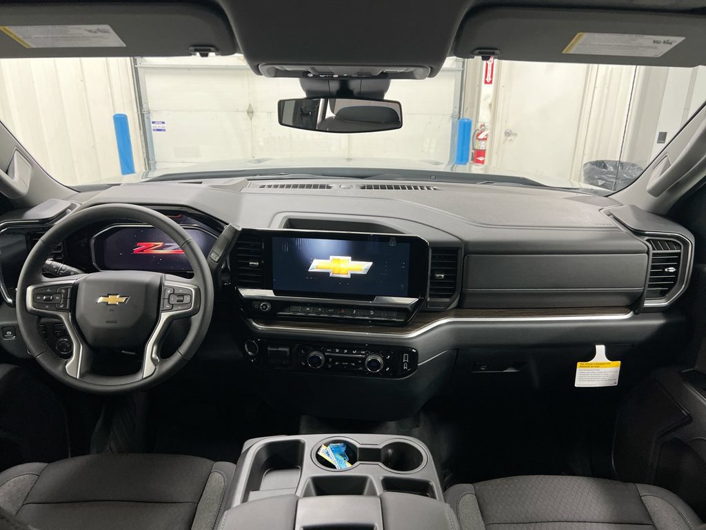 New 2026 Chevrolet Silverado 1500 LT w/ Z71 Off-Road Package AWD/4WD image 10