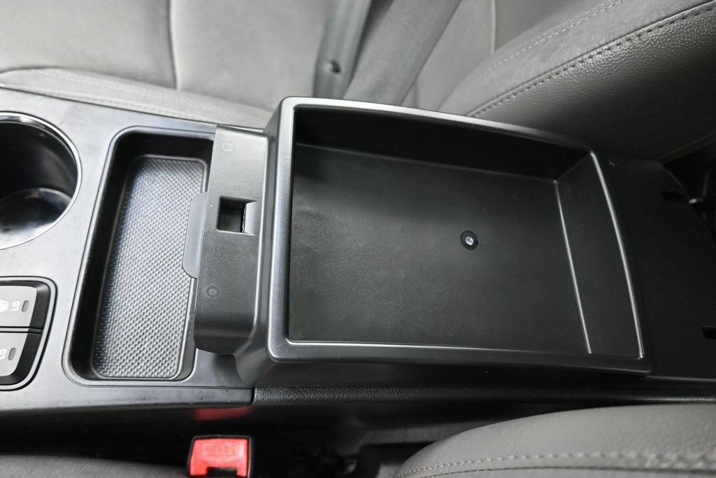 Used 2013 Hyundai Sonata Limited w/ Premium Pkg FWD image 24