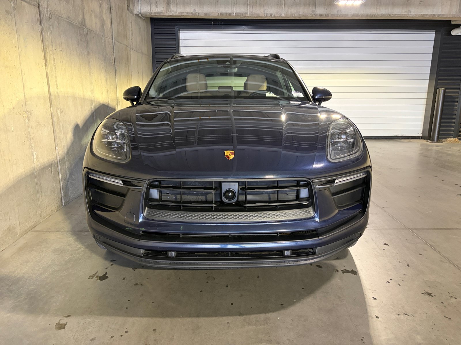 Certified 2023 Porsche Macan Turbo AWD/4WD image 10