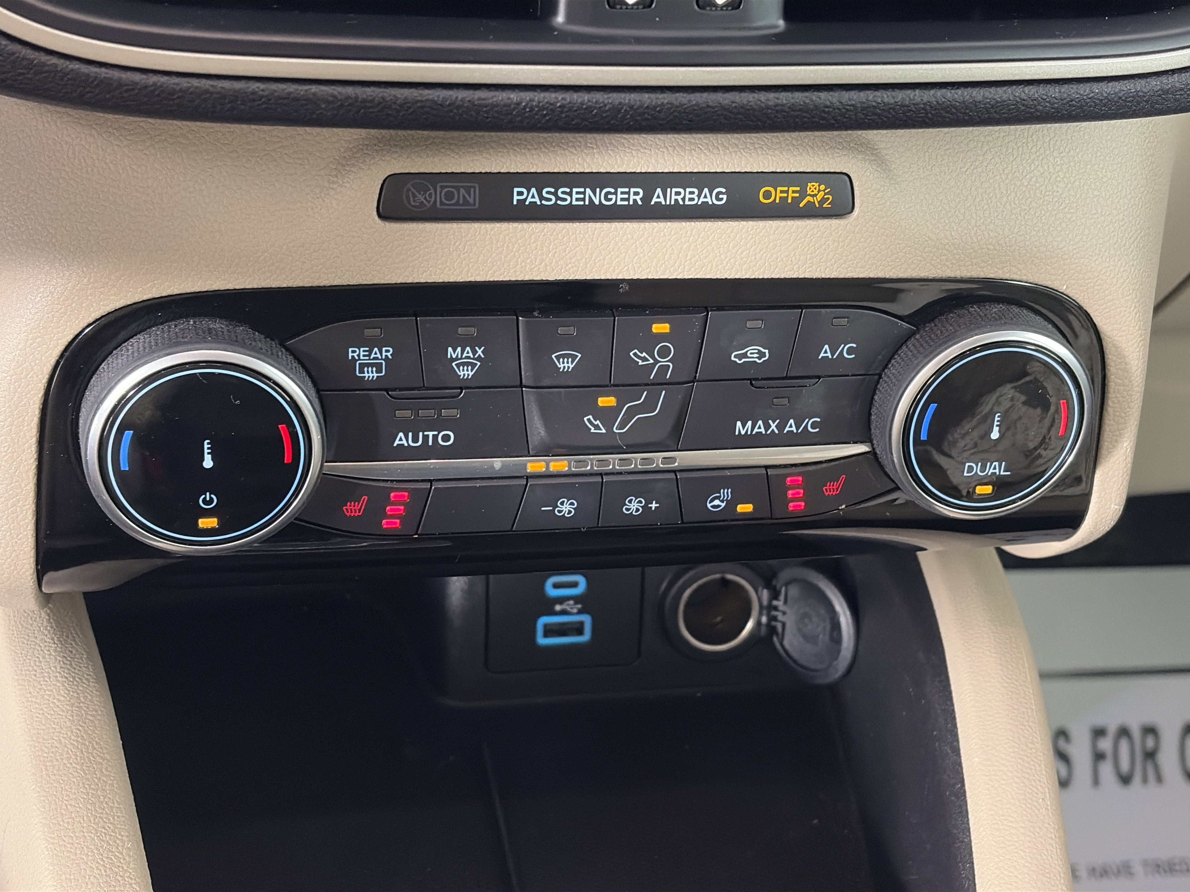 Used 2022 Ford Escape SEL image 24