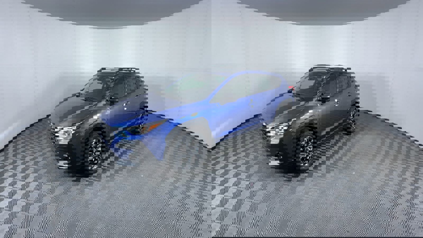 Used 2025 Subaru Crosstrek 2.5i Premium w/ Crosstrek Mirror Package image 4